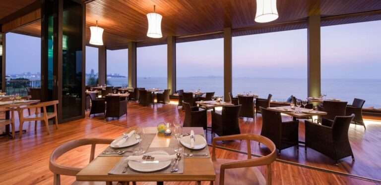 Crewfare Blog: 11 Of The Best Restaurants in Pattaya, Thailand