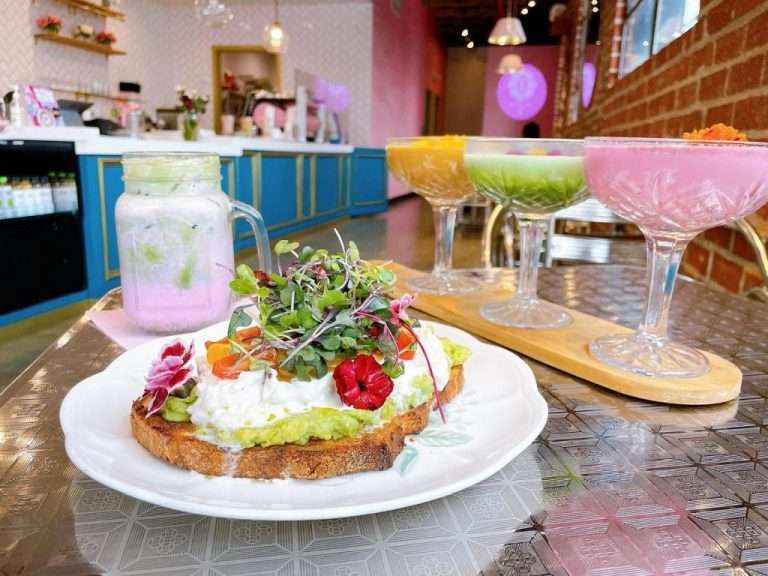 Crewfare Blog: Sip, Savor, and Socialize: The Hottest Cafe Culture in Los Angeles