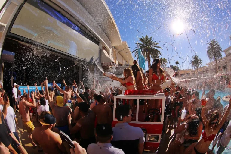 Crewfare Blog: Our Guide to the Best Clubs in Las Vegas