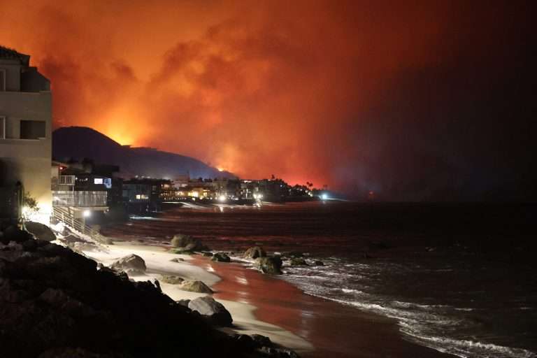Crewfare Blog: A Guide to LA Wildfire Relief: Donations, Stays, Free Meals, and More